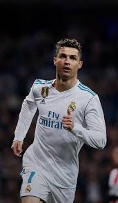 德甲第17轮激战将启！拜仁多特迎挑战，保级大战一触即发