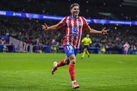 莫德里奇：梦想在皇马退役！拜仁有意伯卡特！曼联看上多特中场！